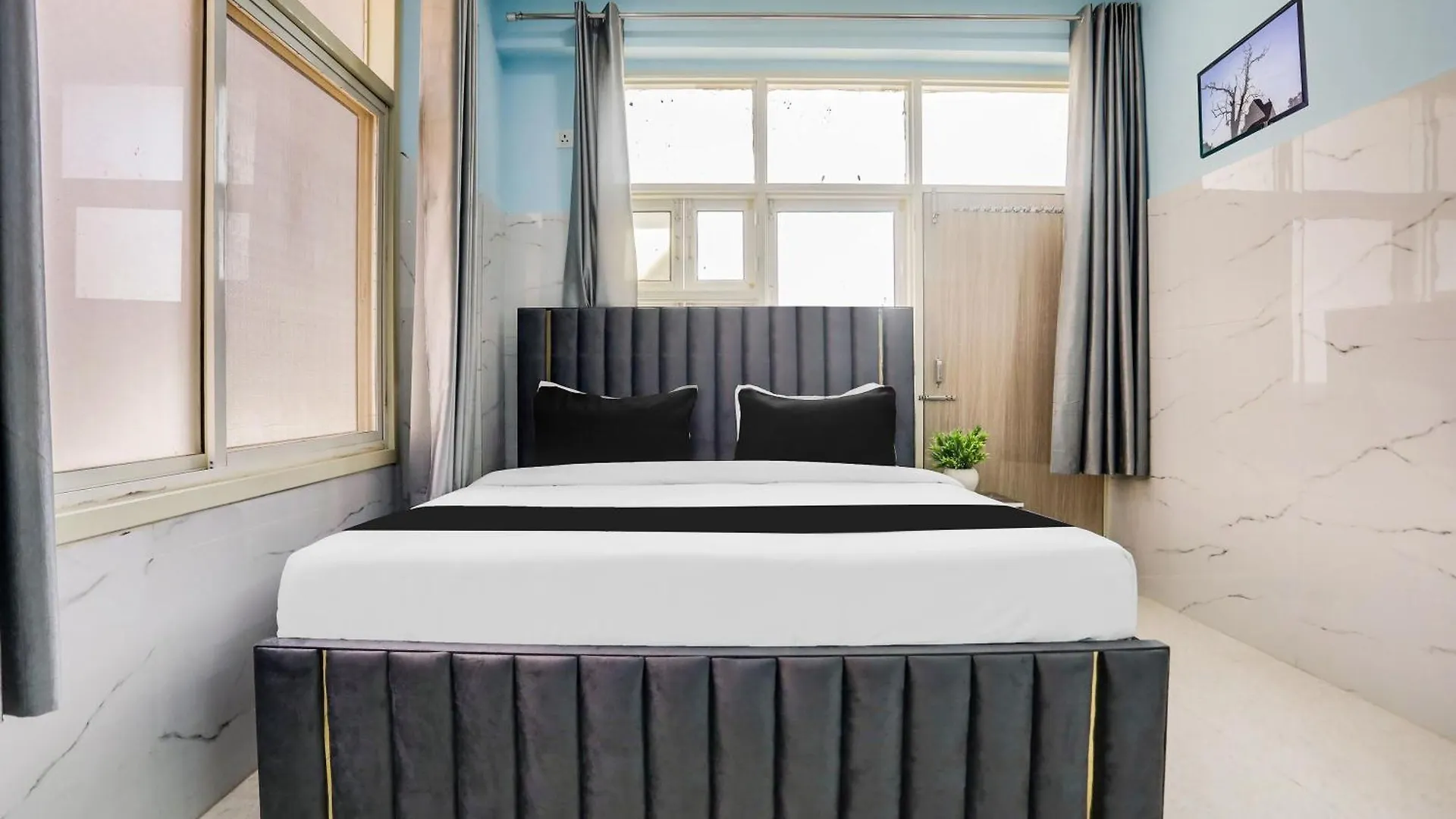 Hotel O Safe & Sure Residency Gurgaon