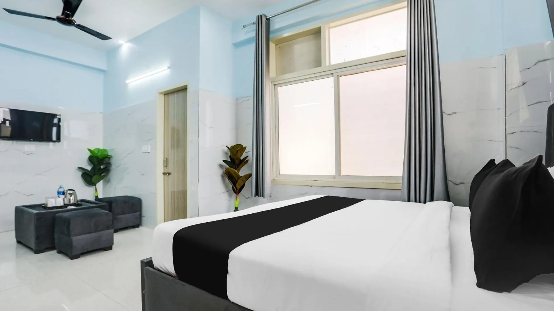 Hotel O Safe & Sure Residency Gurgaon 0*,  India