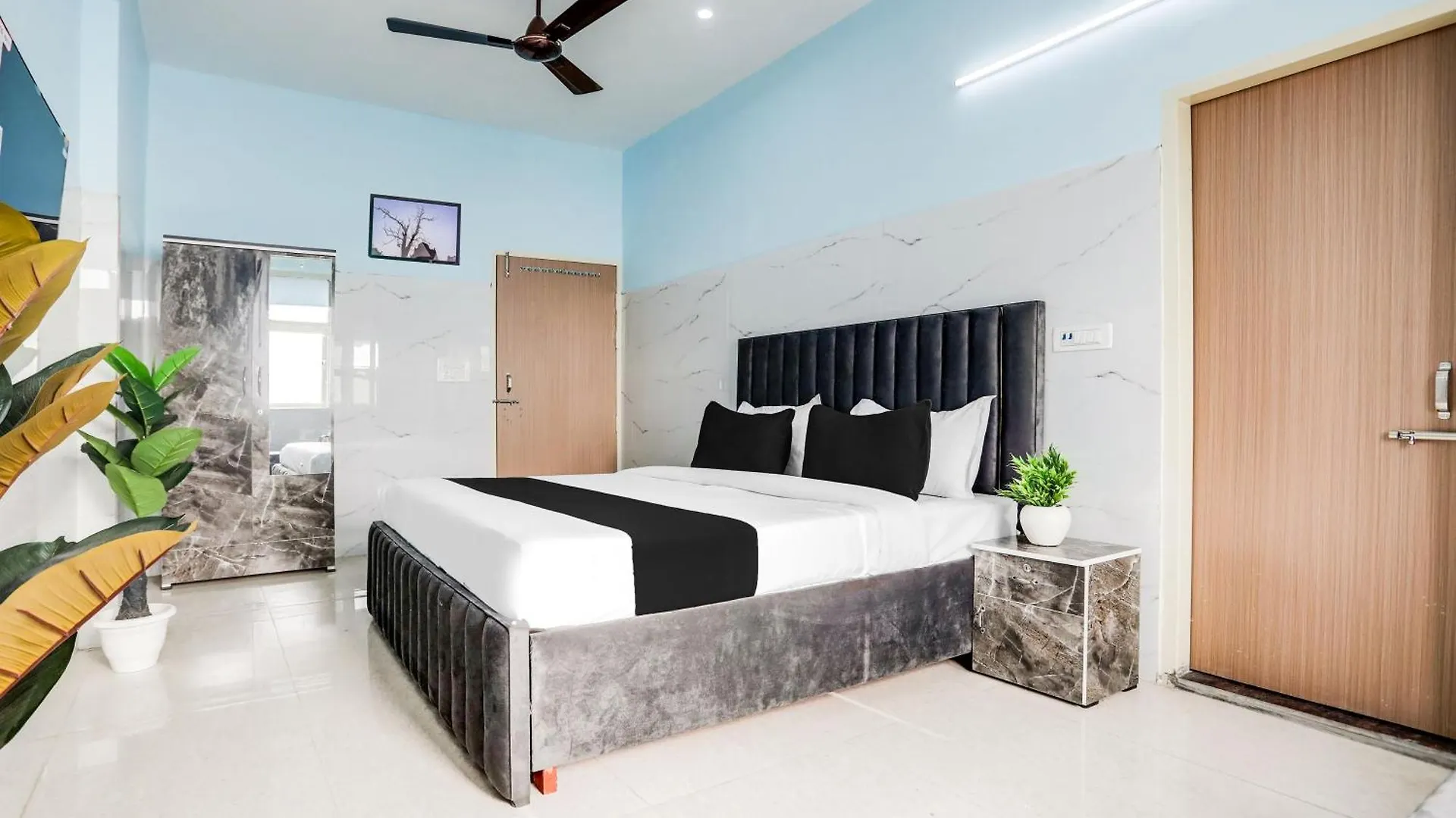 Hotel O Safe & Sure Residency Gurgaon