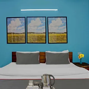 Collection O Daffodils Hotel