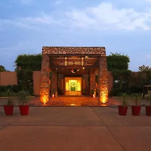 Lemon Tree Hotel, Tarudhan Valley, Manesar Resort